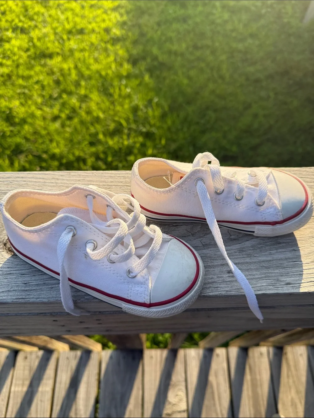 Converse White Low-Top Kids Sneakers with Red Trim
